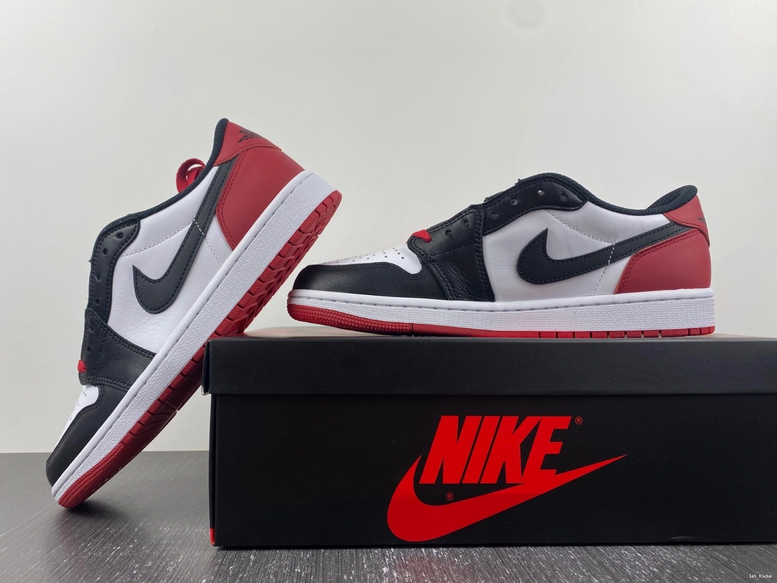 Jordan Toe - 1 Retro Low OG CZ0790-106 Black 0518